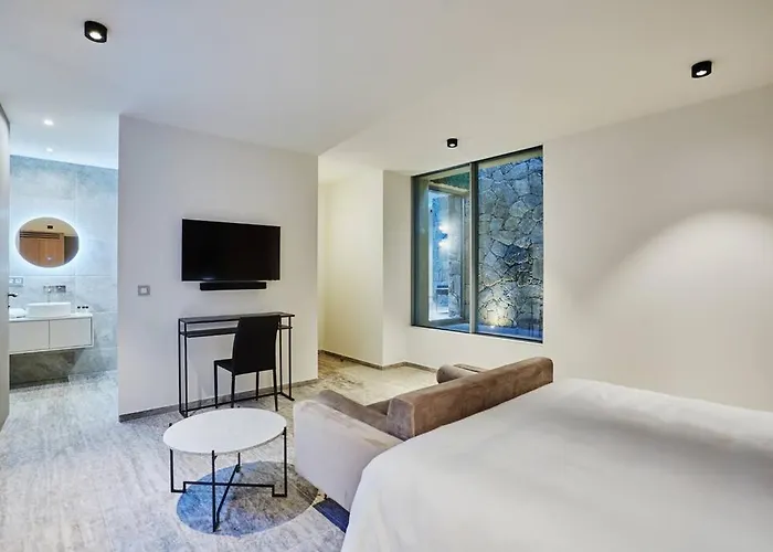 Calanque, Villa Saint-Tropez